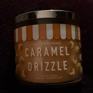 Bath & Body Works Caramel Drizzle Candle with Silver Lid